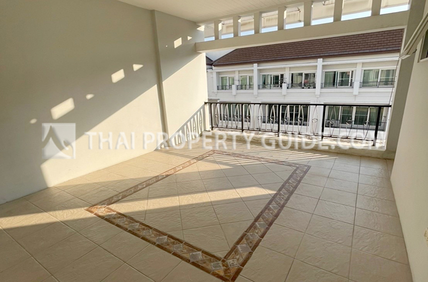 Townhouse in Sathorn 