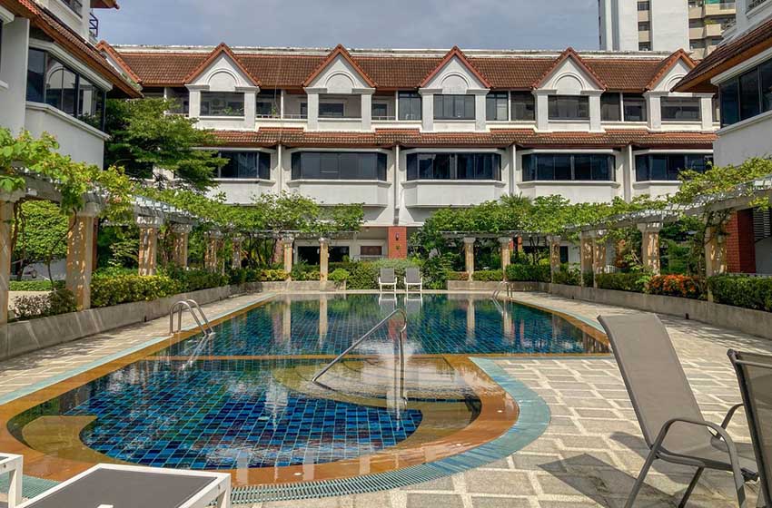 Townhouse in Sukhumvit 