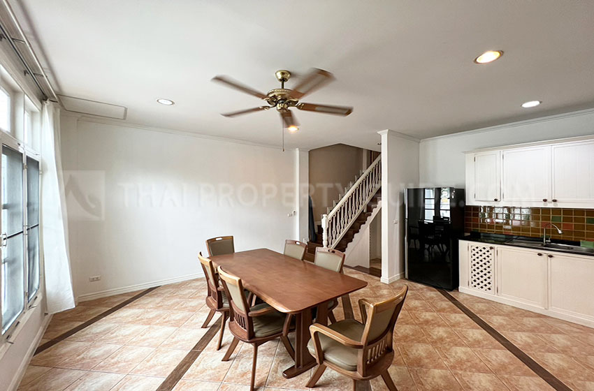 Townhouse in Sukhumvit 