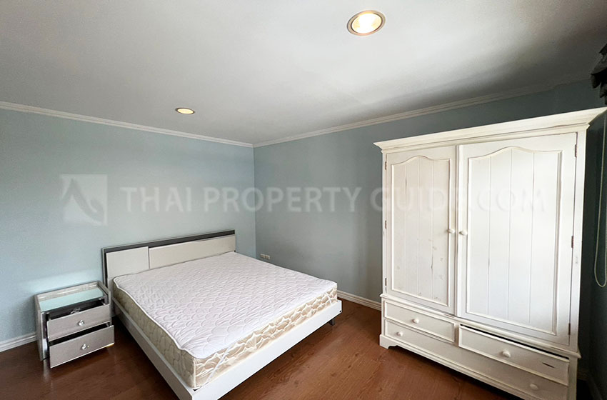 Townhouse in Sukhumvit 