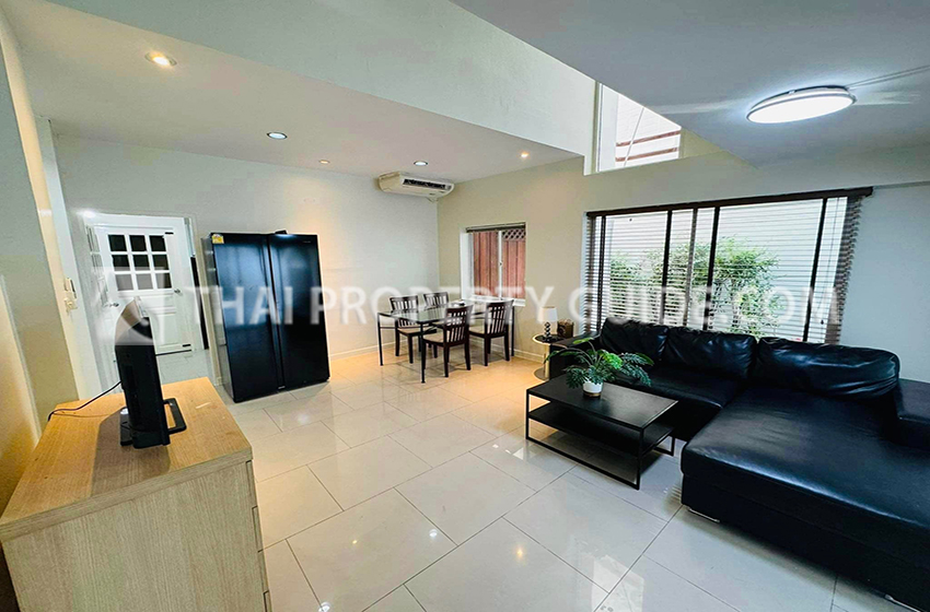 Townhouse in Sukhumvit 