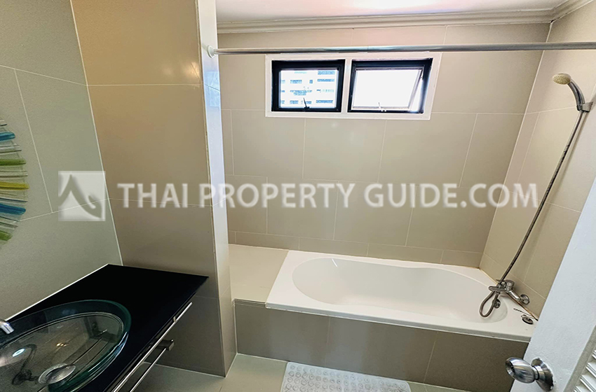 Townhouse in Sukhumvit 