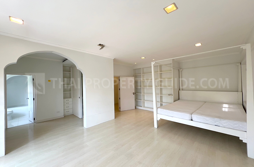 Townhouse in Sukhumvit 