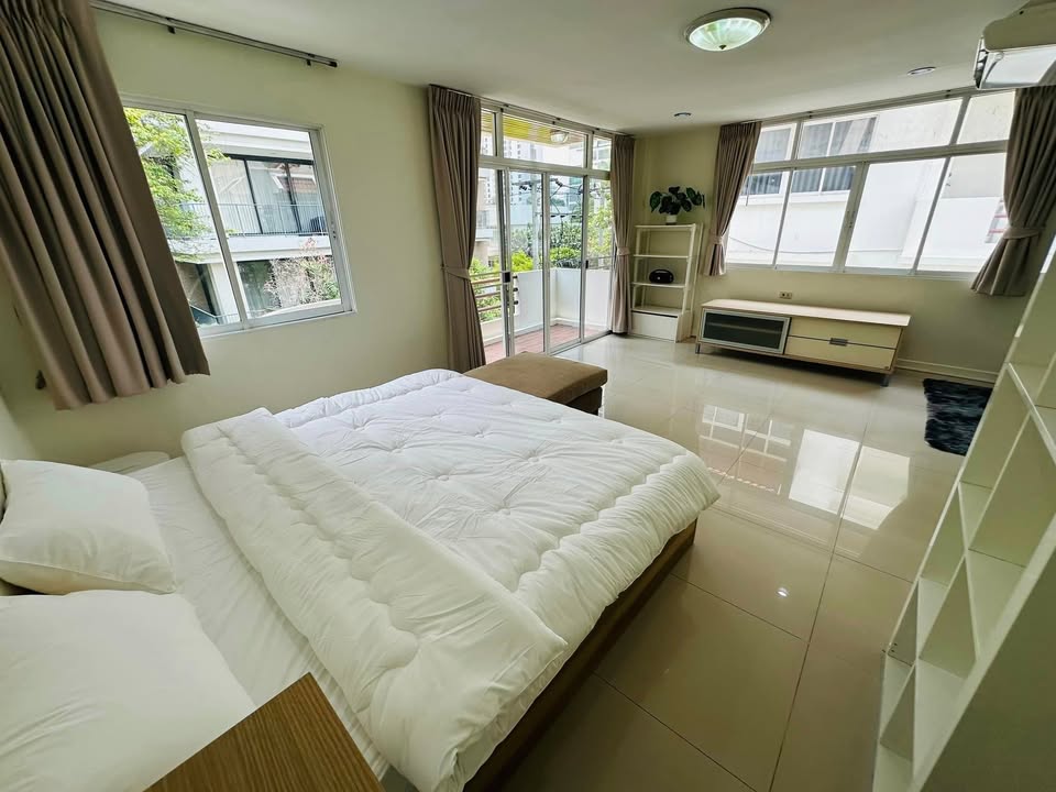 Townhouse in Sukhumvit 