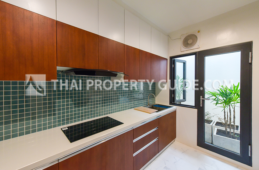 Townhouse in Sukhumvit 