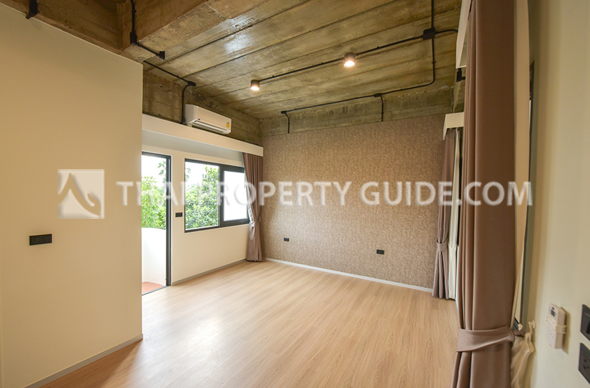 Townhouse in Sukhumvit 