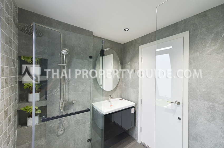 Townhouse in Sukhumvit 