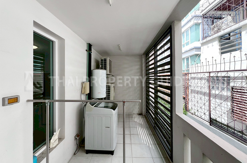 Townhouse in Sukhumvit 