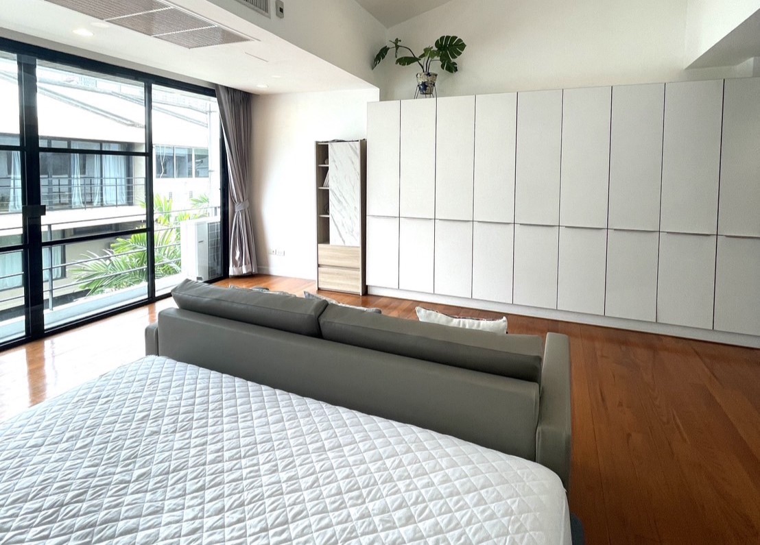 Townhouse in Sukhumvit 