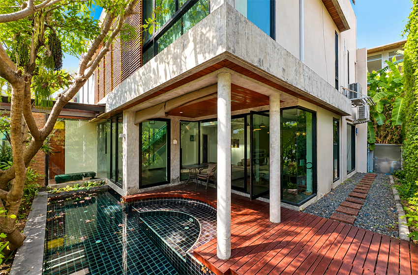 House with Private Pool
