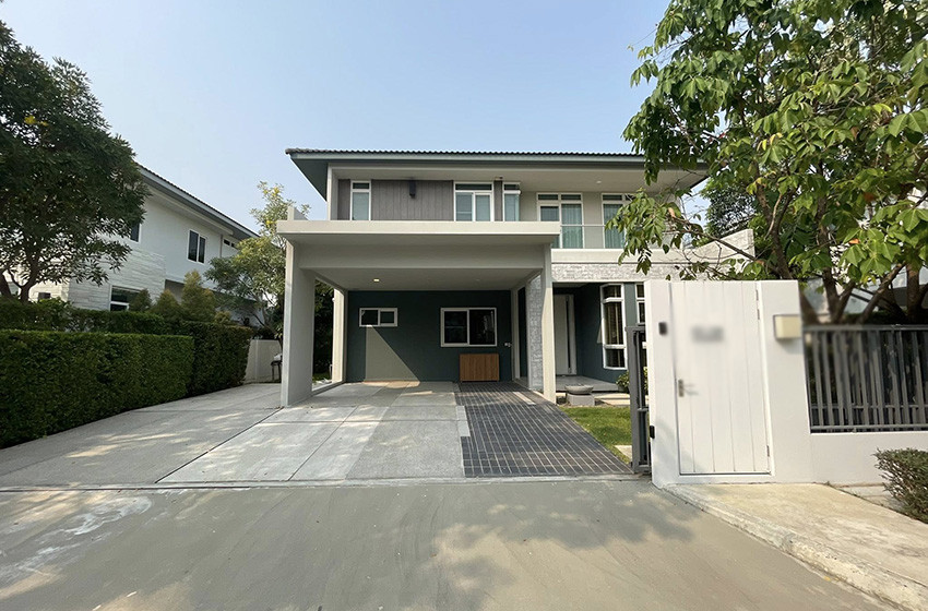 House with Shared Pool