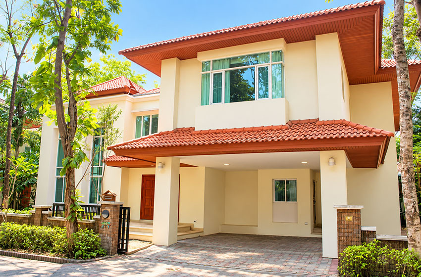 House with Shared Pool