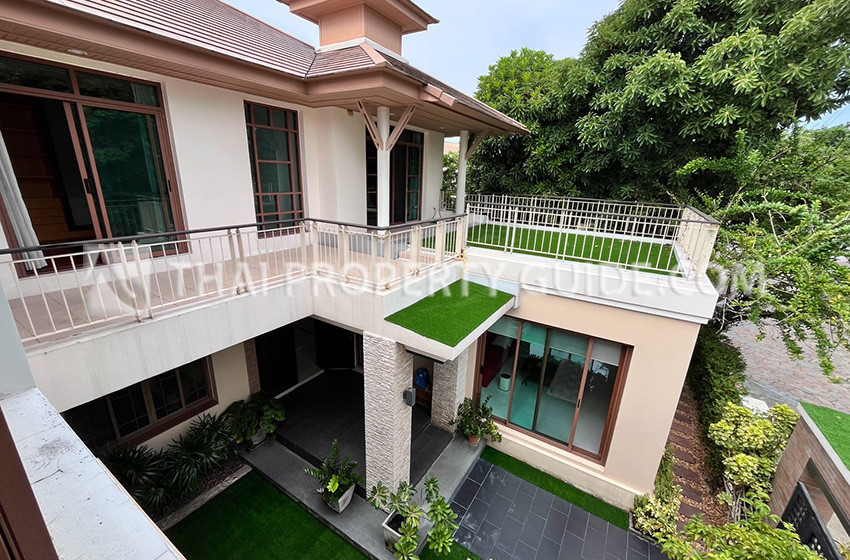 House with Shared Pool