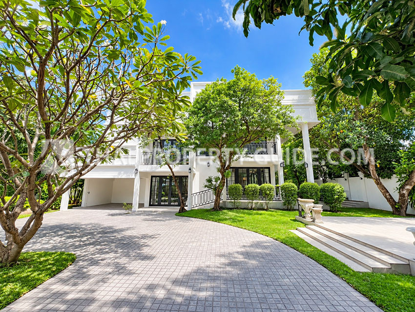 House with Shared Pool